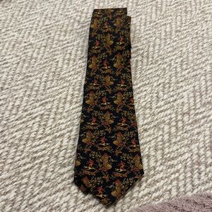 Salvatore Ferragamo Black and Gold Patterned Tie